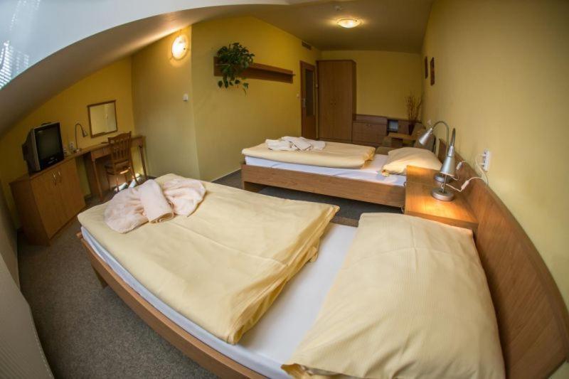 Hotel Na Jizni Přerov 외부 사진