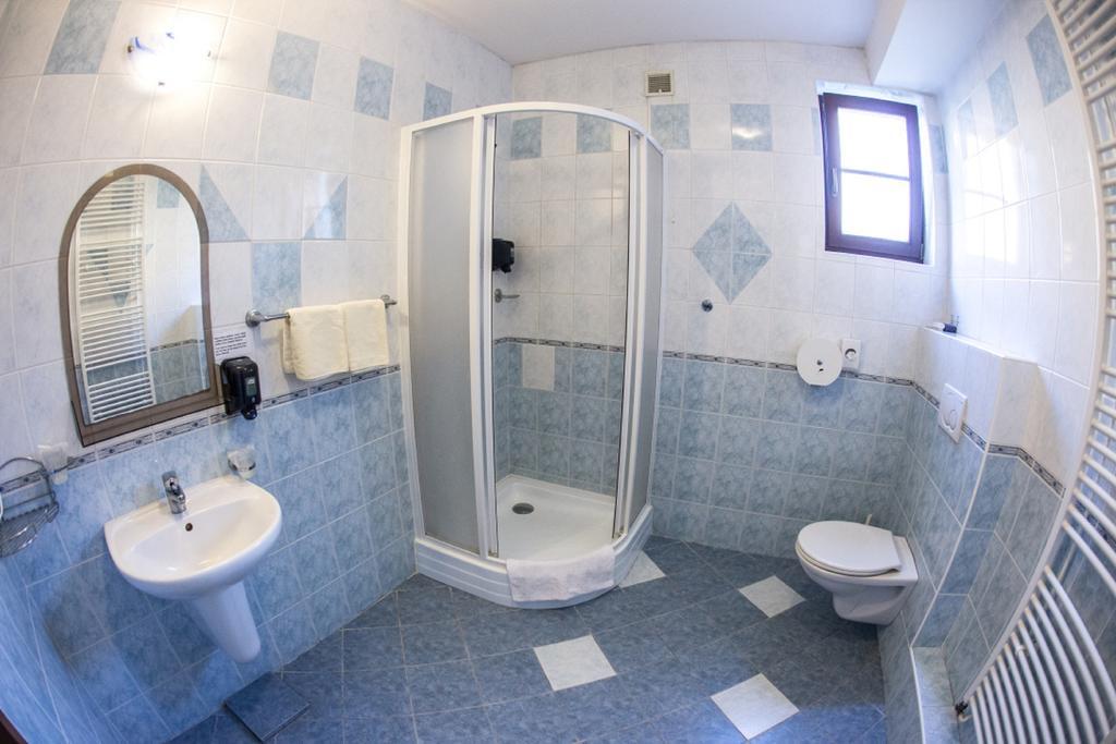 Hotel Na Jizni Přerov 객실 사진