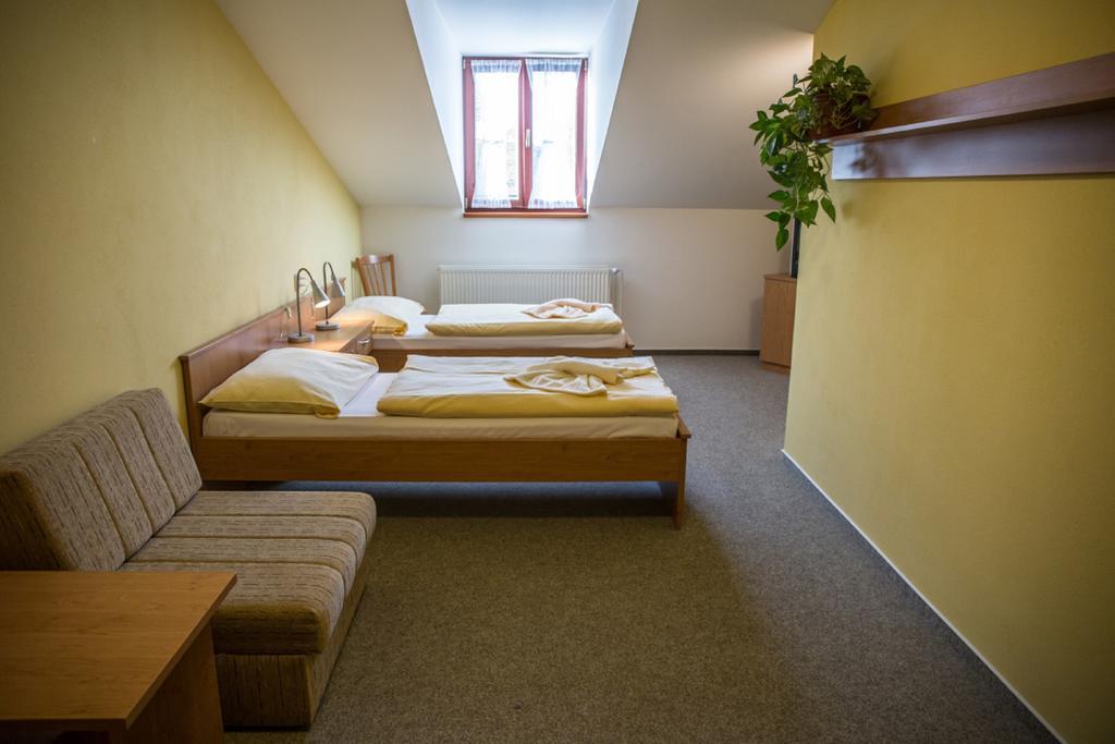Hotel Na Jizni Přerov 객실 사진