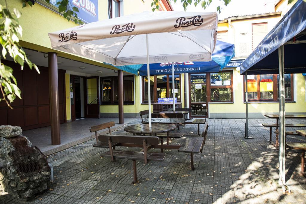 Hotel Na Jizni Přerov 외부 사진
