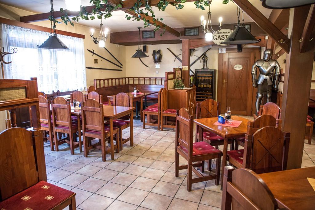 Hotel Na Jizni Přerov 외부 사진