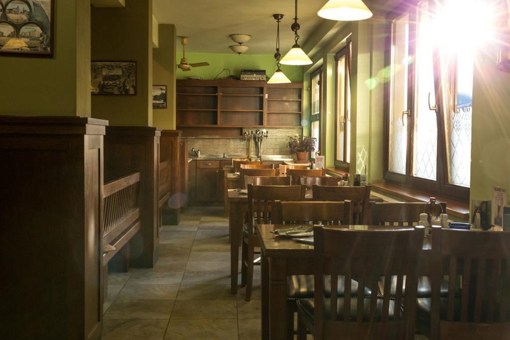 Hotel Na Jizni Přerov 외부 사진